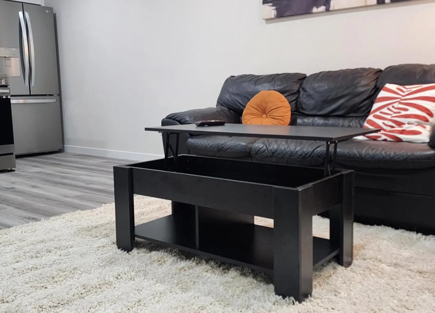 Trendy 2-Bed Oasis Awaits! Apartment Calgary
